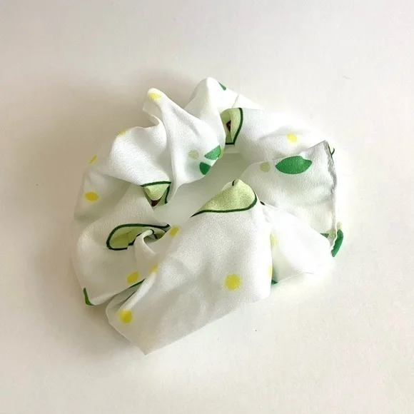 Woman | Scrunchies with Fruit Prints | Set of 5 - Picture 6 of 16